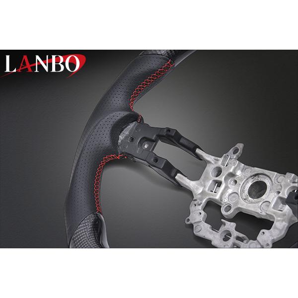 [シビックFL1/4/5タイプR含む]プレミアムスポーツステアリング【ウェットカーボン×パンチングレザー】CB004A(ランボ/LANBO)の画像