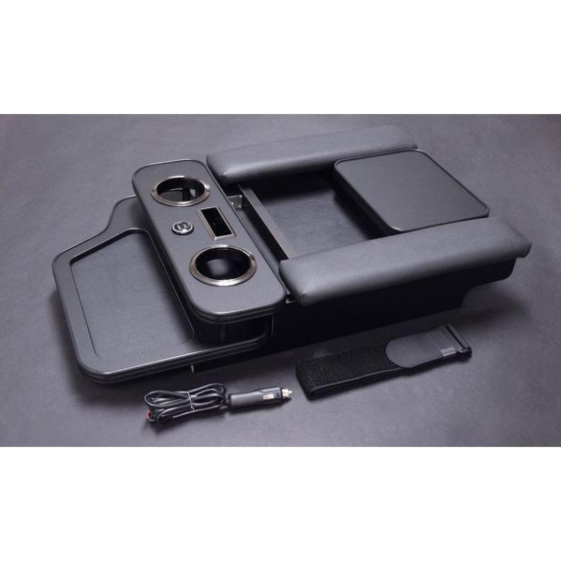 トヨタハイエース 200系 標準ボディ 1〜8型 ナロー ドリンクホルダー（小） 200系ハイエースナロー標準ボディDXグレード】USBポート付きフロント