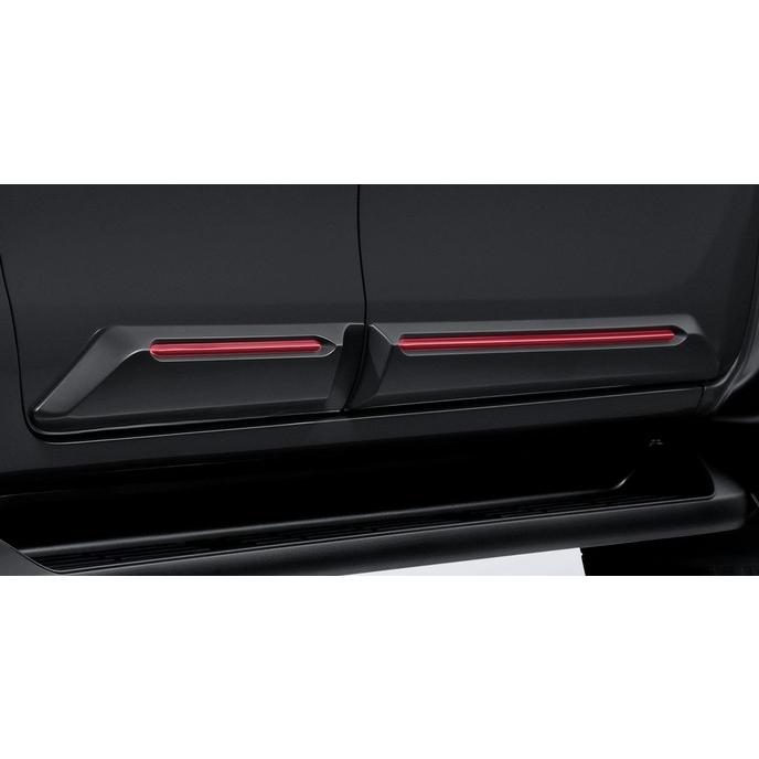 GUN125ハイラックス 海外タイトヨタ純正 ボディサイドモールディング  