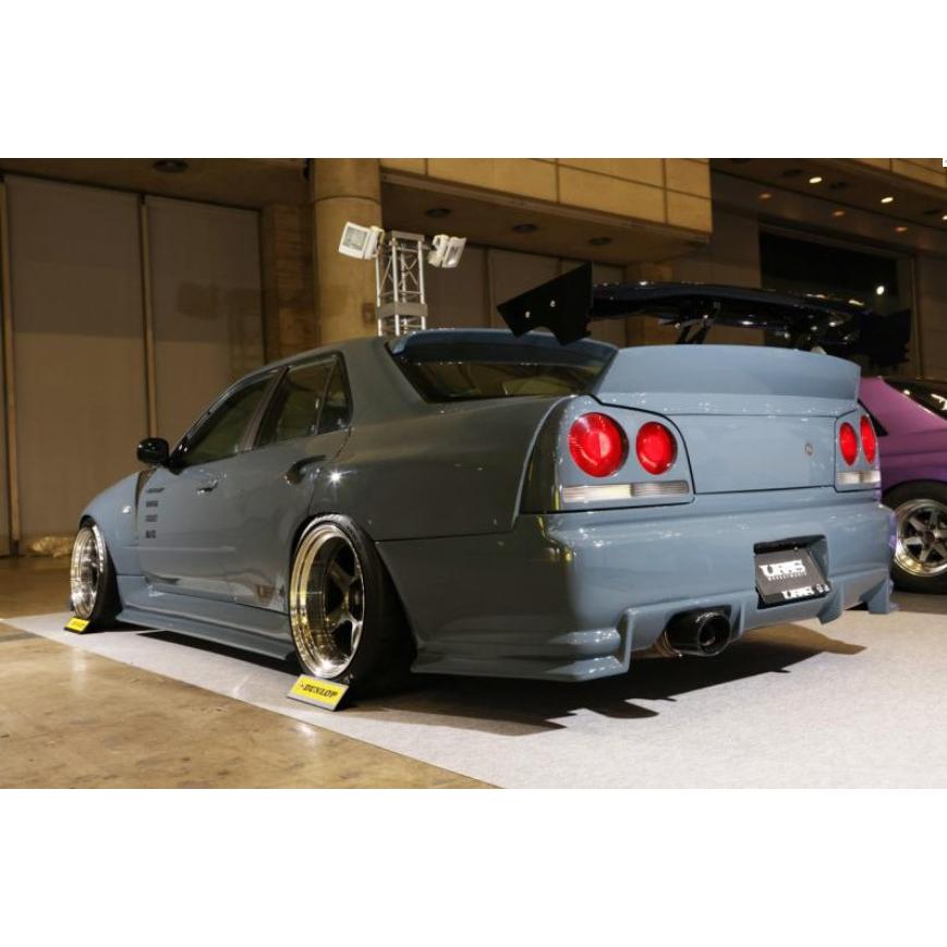 超スーパー幅広ワイドエアロシステムBODYKIT for4Dr R34 超スーパー幅広ワイドエアロシステムBODYKIT for4Dr R34