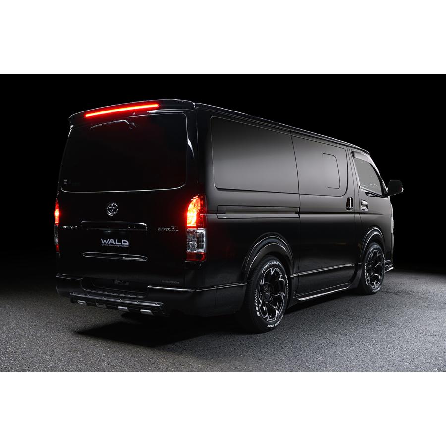 200系ハイエース標準ナローボディ4〜8型現行 リアガーニッシュ未塗装