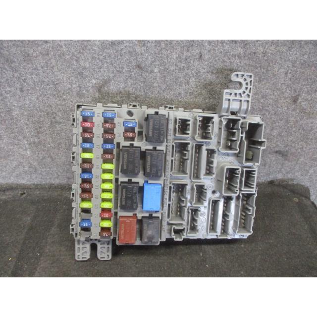 AKE919ライフ CBA-JB7 ヒューズボックス P07AT NH642M 38200-SFA