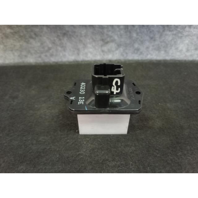 AKE919【レターパック配送】モコ DBA-MG33S ヒーターレジスター 27150