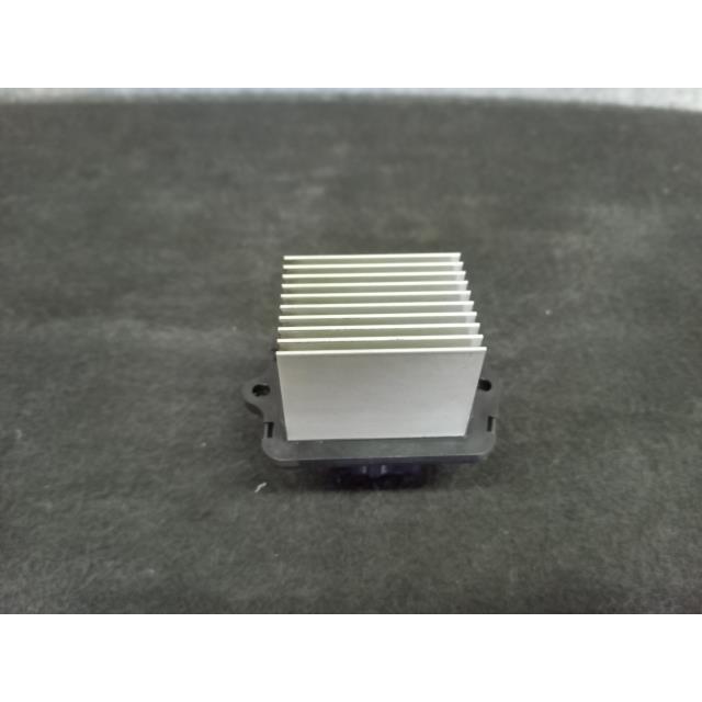AKE919【レターパック配送】モコ DBA-MG33S ヒーターレジスター 27150