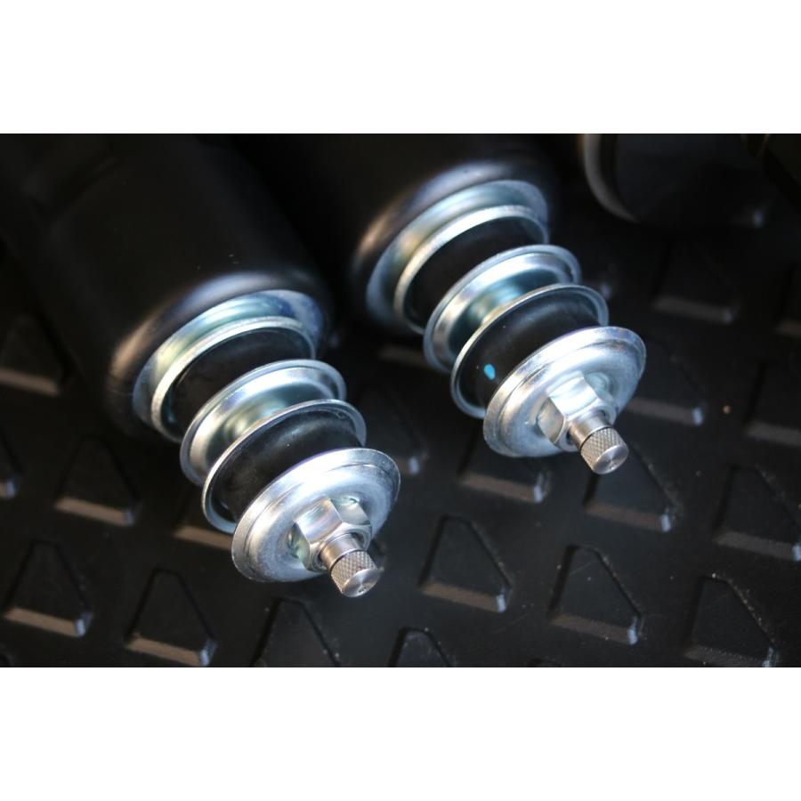 ハイエース200 フロント単筒40段＋リヤコイルオーバー式