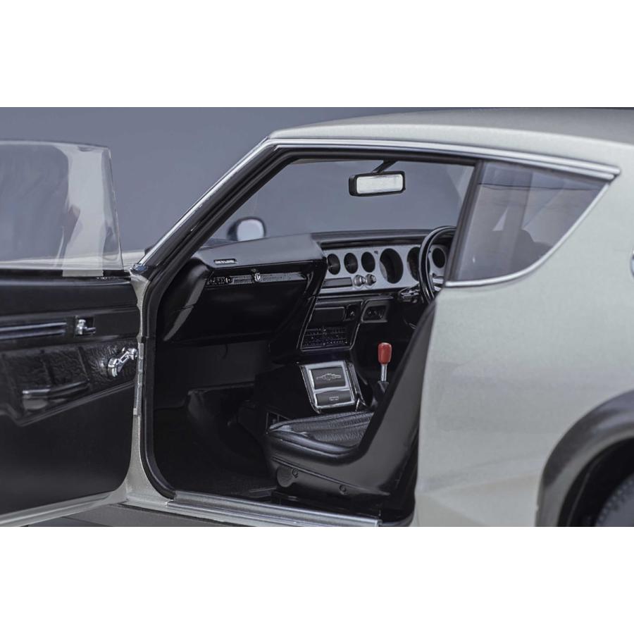 オートアート　1/18　日産 スカイライン 2000 GT-R (KPGC110) (シルバー)　開閉機構付 |  | 05