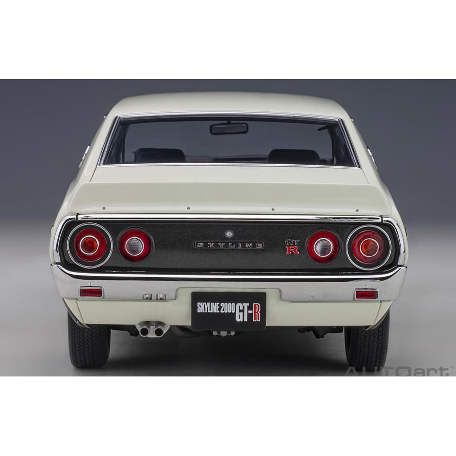オートアート　1/18　日産 スカイライン 2000 GT-R (KPGC110) (ホワイト)　全開閉モデル |  | 04