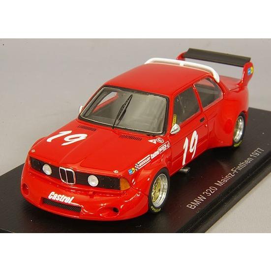 スパーク 1/43 BMW 320 DRM 1977 マインツ-フィンテン No.19 K-H.ベッカー　ヘッドライトは内側2灯のみです｜shadow2010