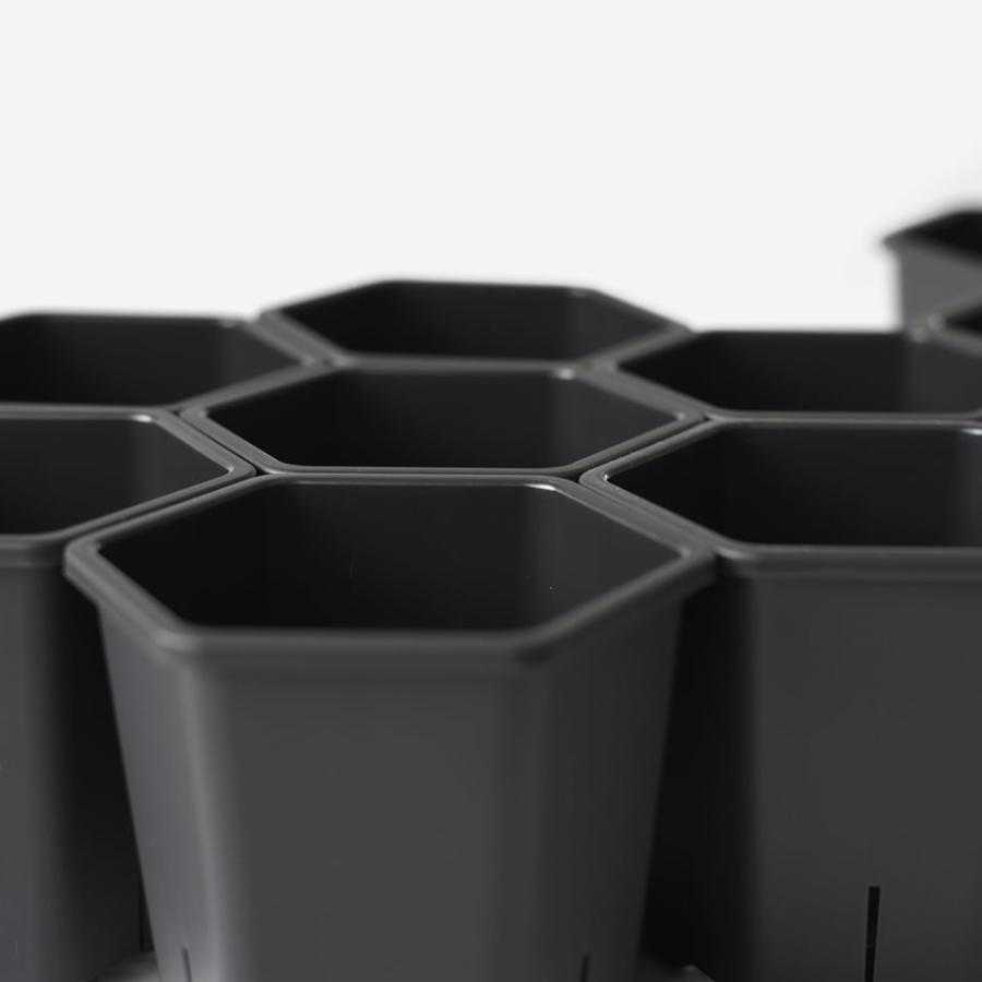 Hexa Pot 4号／植木鉢 スリット鉢 サークリング防止 通気 排水 作業
