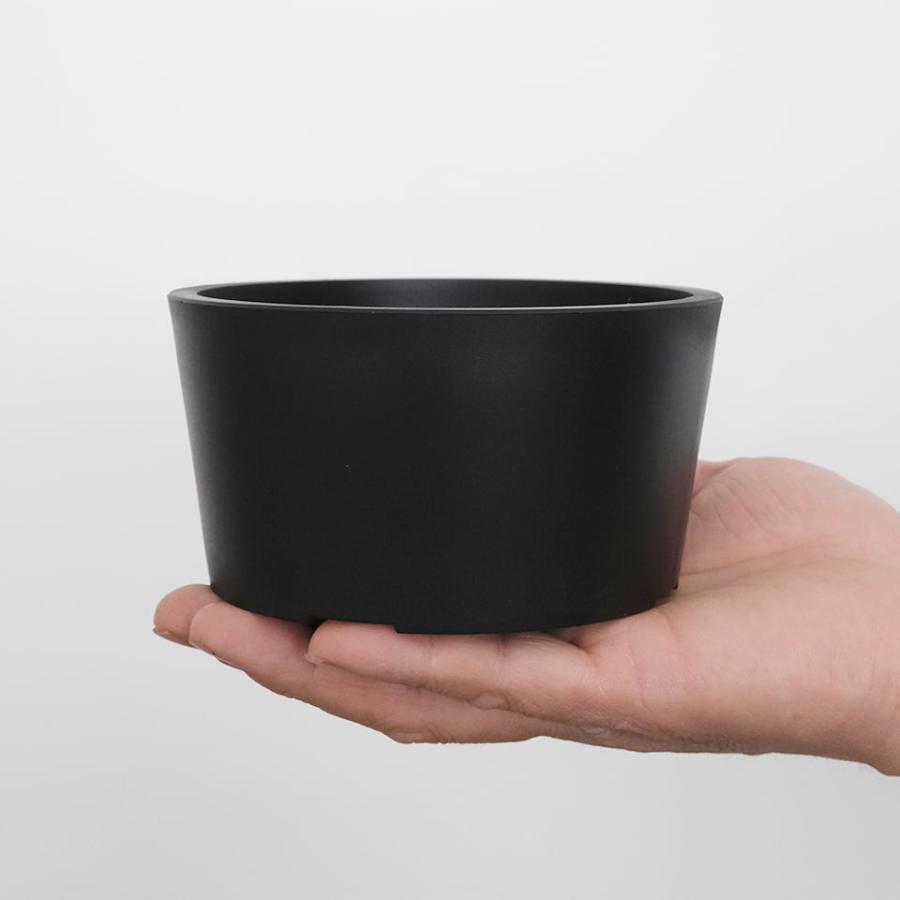 Maceta PlasticPot／BasicLow【Size5】Φ124mm×H66mm 内径111mm マセタ プラ鉢 植木鉢 黒 マット 艶消し 排水性 おしゃれ 室内 浅鉢 4号 実生 子株 |  | 01