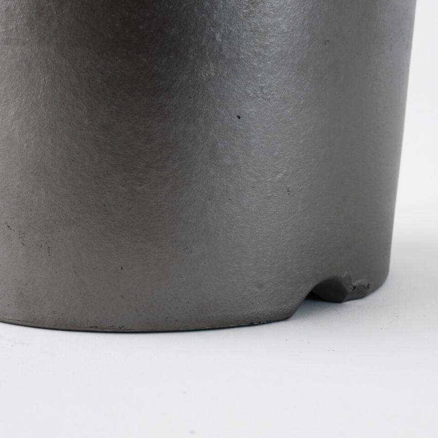 SMOKED POT【 菊鉢 】6号 Φ19.5cm×H17cm 陶器 植木鉢 いぶし鉢 燻し焼