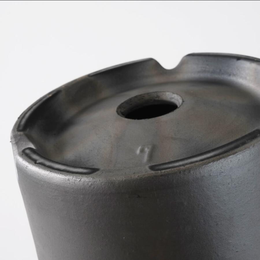 SMOKED POT【 菊鉢 】7号 Φ23cm×H19.5cm 陶器 植木鉢 いぶし鉢 燻し焼