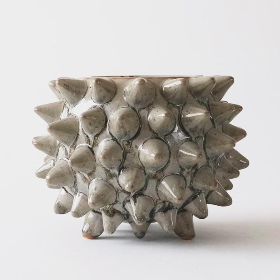 ソルトゲ【グレー】 Φ18cm×14cm 植木鉢 受け皿付 5号 陶器 棘 球形