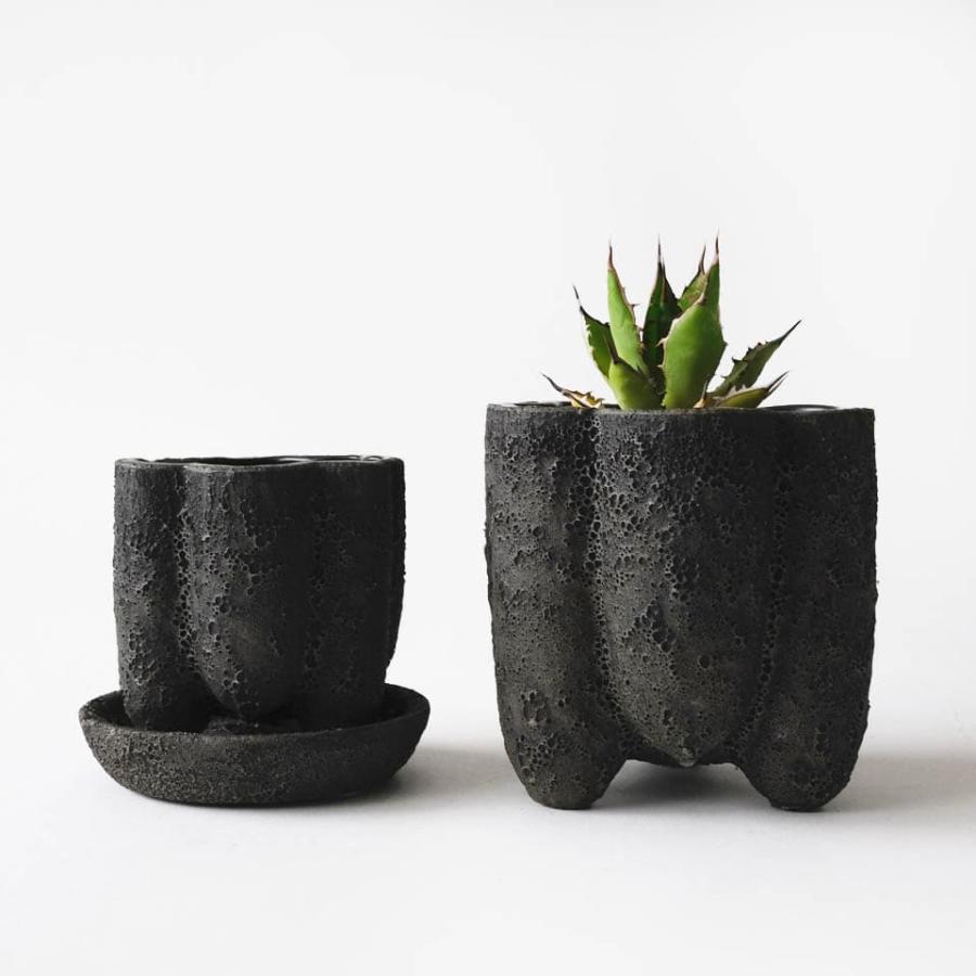 Stump／ストンプ 植木鉢 受け皿付 3号 4号 溶岩石風 ブラック ざらざら