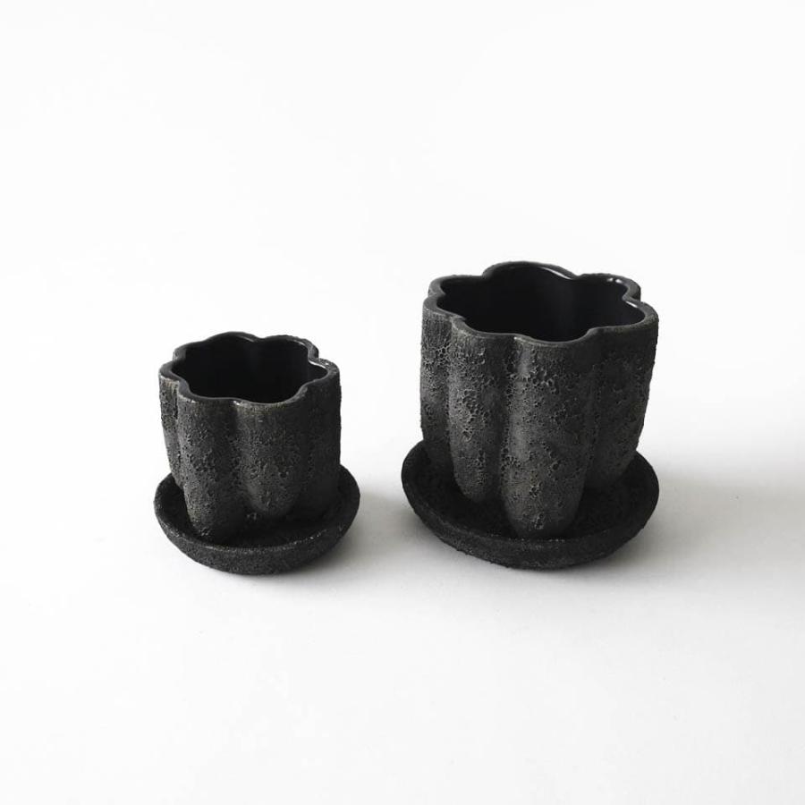 Stump／ストンプ 植木鉢 受け皿付 3号 4号 溶岩石風 ブラック ざらざら