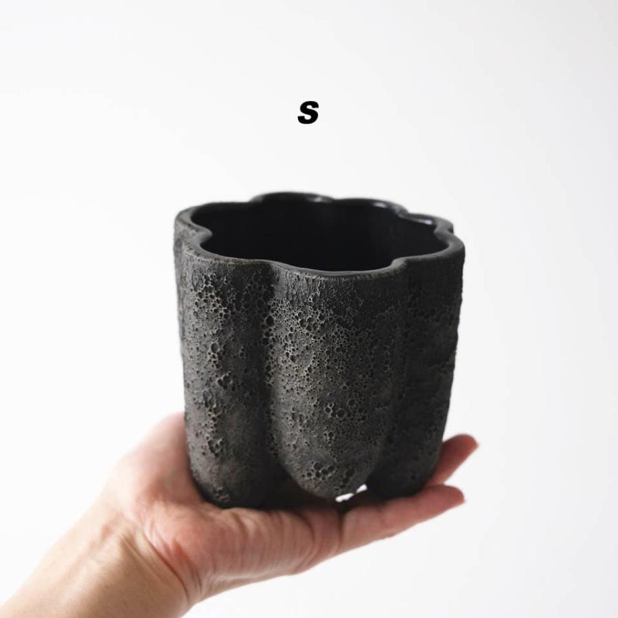Stump／ストンプ 植木鉢 受け皿付 3号 4号 溶岩石風 ブラック ざらざら