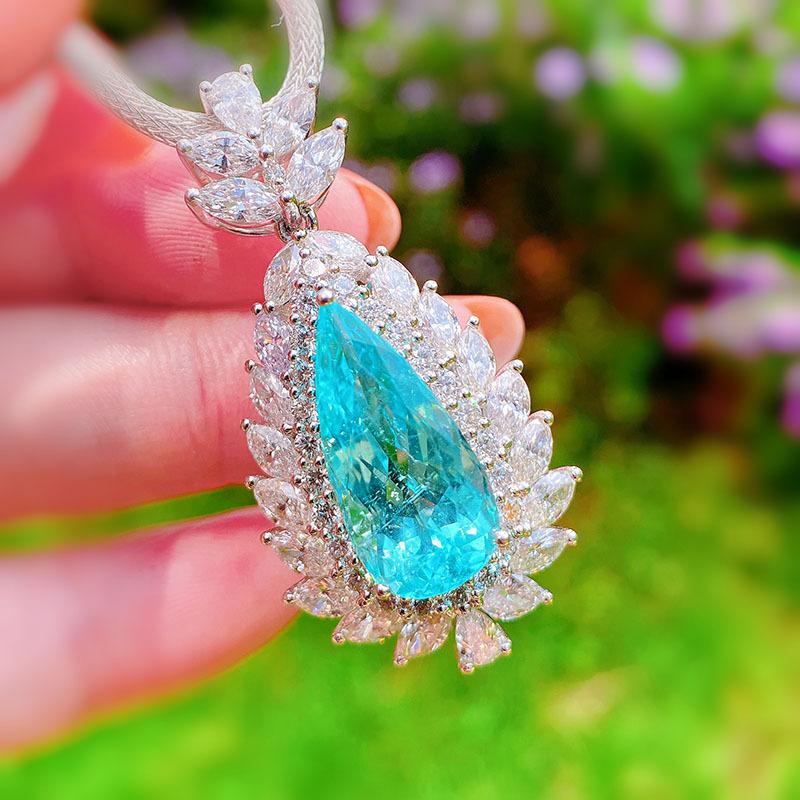 【定価77万】気まぐれセール　ベリテ　パライバトルマリンネックレス 定価77万】気まぐれセール ベリテ パライバトルマリンネックレス