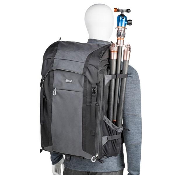 シンクタンクフォト ファーストライト 46L+ チャコール 【送料無料】の画像