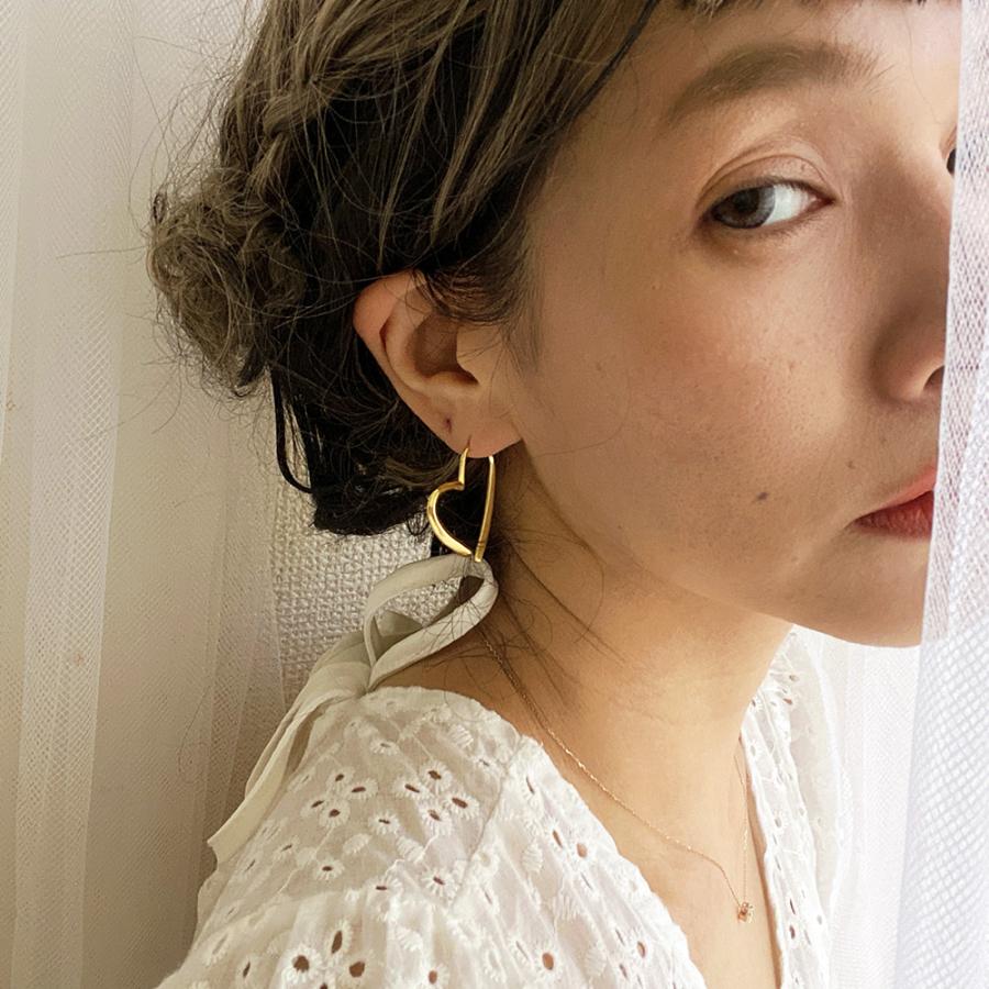 ハートピアス ピアス 金属アレルギー キャッチ 揺れる レディース