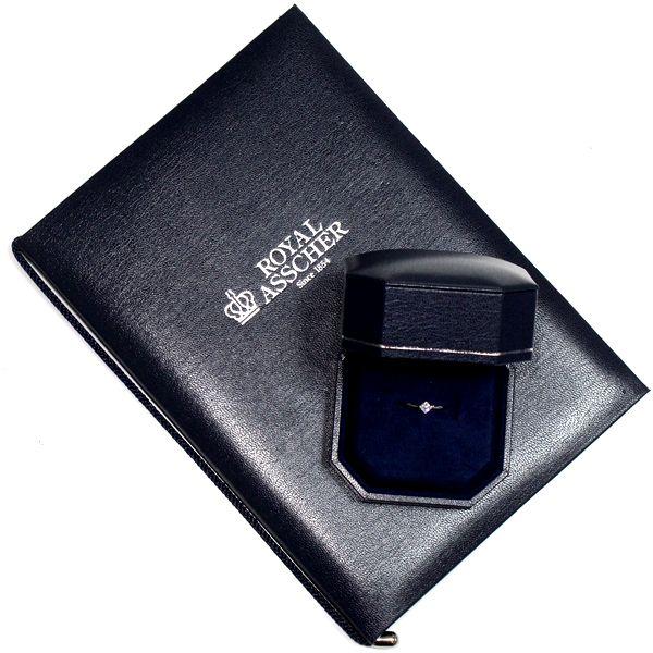 ROYAL ASSCHER（ロイヤルアッシャー） ダイヤモンド 0.36ct E-VS1 