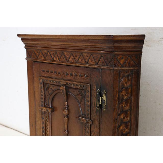 ca-5　1930年代イギリス製アンティーク　オーク　ゴシック様式　壁掛け　コーナーカップボード　コーナー家具　食器棚 |  | 16