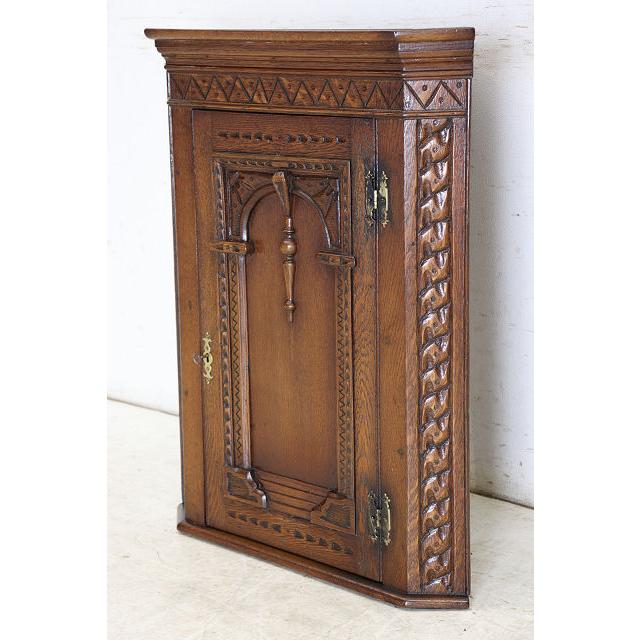 ca-5　1930年代イギリス製アンティーク　オーク　ゴシック様式　壁掛け　コーナーカップボード　コーナー家具　食器棚 |  | 05