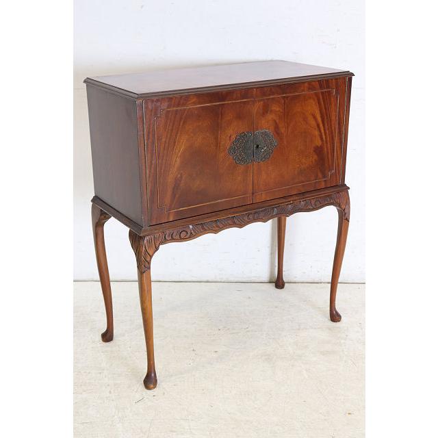 cb-10　1960年代イギリス製ビンテージ　ウォルナット　ビクトリアンスタイル　カクテルキャビネット　カップボード　食器棚　収納家具 |  | 18