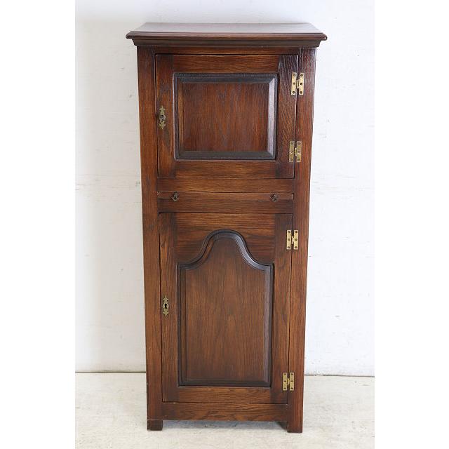 cb-8　1940年代イギリス製アンティーク　オーク　2ドア　キッチンカップボード　食器棚 |  | 02