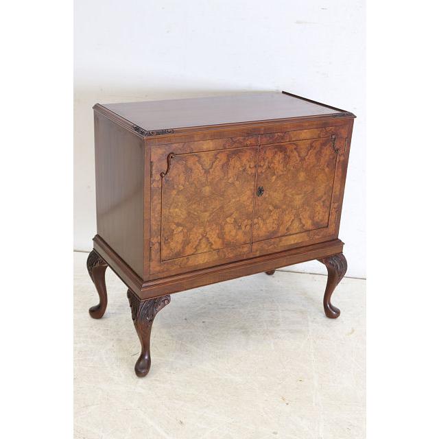 cb-9　1960年代イギリス製ヴィンテージ　ウォルナット　ビクトリアンスタイル　カクテルキャビネット　カップボード　食器棚　収納家具 |  | 18