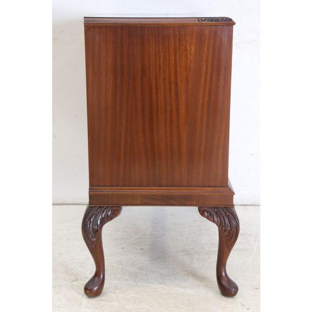 cb-9　1960年代イギリス製ヴィンテージ　ウォルナット　ビクトリアンスタイル　カクテルキャビネット　カップボード　食器棚　収納家具 |  | 19