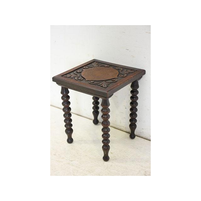 cd-5　1930年代イギリス製アンティーク　オーク　カーブド　彫刻　サイドテーブル　チャーチテーブル | 