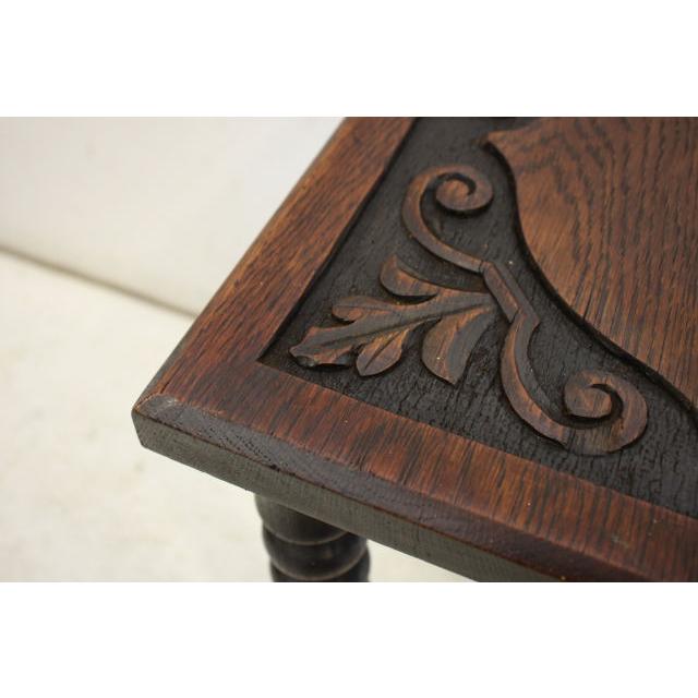 cd-5　1930年代イギリス製アンティーク　オーク　カーブド　彫刻　サイドテーブル　チャーチテーブル |  | 09