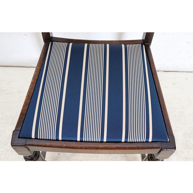 dn-12　1940年代イギリス製アンティーク ソリッドオーク 無垢材 お花のデザインの彫刻 ダイニングチェア 椅子 いす イス ブルーのストライプ |  | 13