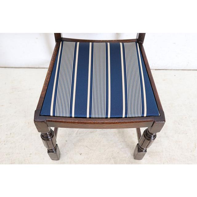 dn-12　1940年代イギリス製アンティーク ソリッドオーク 無垢材 お花のデザインの彫刻 ダイニングチェア 椅子 いす イス ブルーのストライプ |  | 09