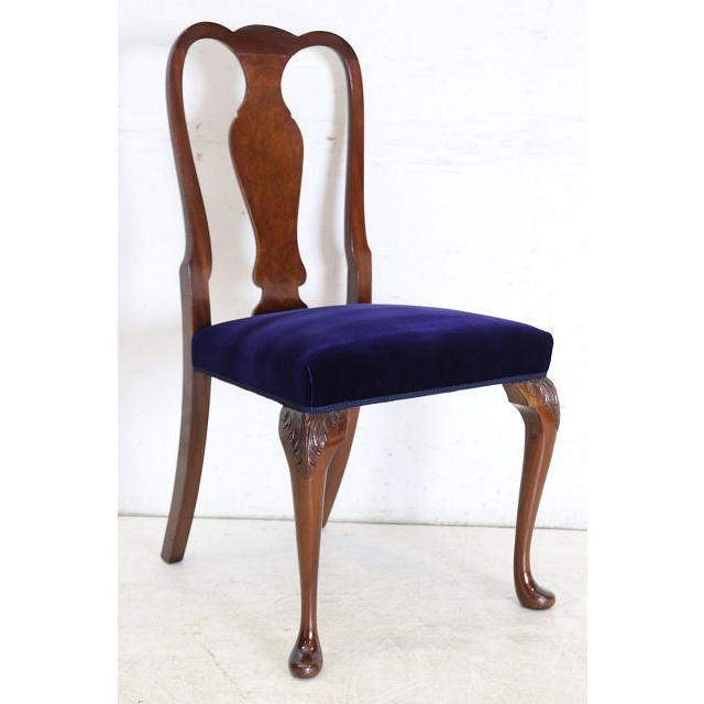 dn-39　1960年代イギリス製ビンテージ ウォルナット クイーンアンスタイル ダイニングチェア 4脚セット イス 椅子 いす セット販売チェア パープル |  | 18