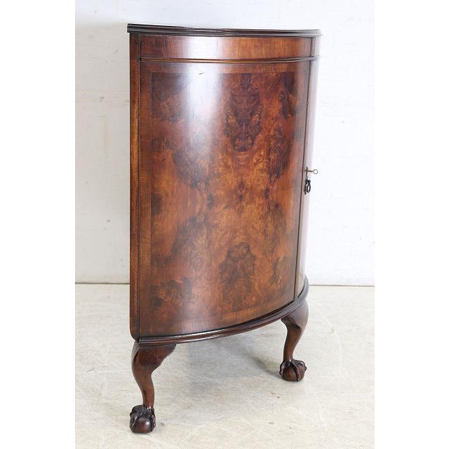 sb-1　1930年代イギリス製アンティーク　ビクトリアンスタイル　ウォルナット　ボウルクロウフット　ハーフムーン　サイドボード　収納家具 |  | 19