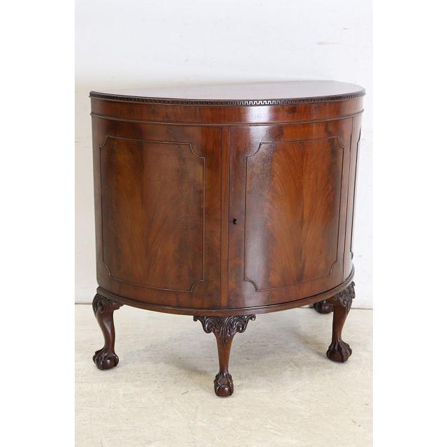 sb-3　1930年代イギリス製アンティーク ビクトリアン様式 ウォルナット ボウルクロウフット カブリオーレ ハーフムーン サイドボード 収納家具 店舗什器 |  | 17