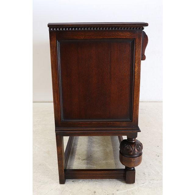 sb-6　1960年代イギリス製ビンテージ ビクトリアンスタイル オーク パイナップルレッグ サイドボード ローボード 大型 彫刻された バッフェ |  | 19