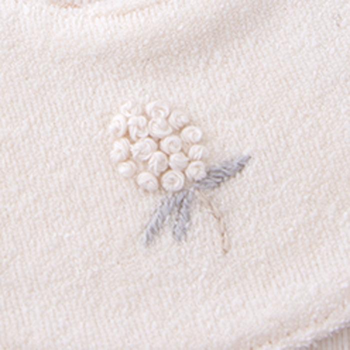 オーガニック糸付き お花の刺繍のおでかけ用スタイ手作りキット 出産祝い 自然素材で作るよだれかけ 赤ちゃん用エプロン Hm H434 537set 幸せデリバリー 通販 Yahoo ショッピング