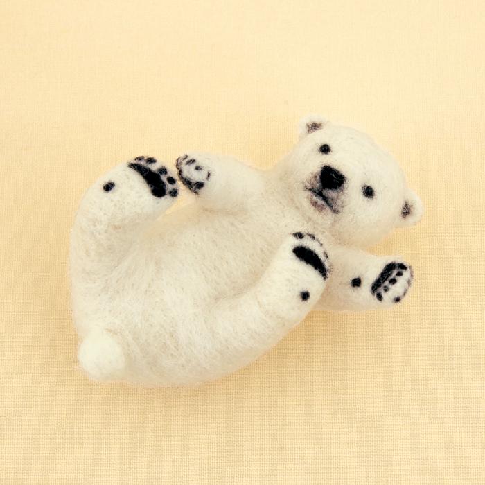 羊毛フェルトで作る シロクマの赤ちゃんのマスコット手作りキット ぬいぐるみ 自由研究 さくだゆうこ先生デザイン Hm H441 568 幸せデリバリー 通販 Yahoo ショッピング