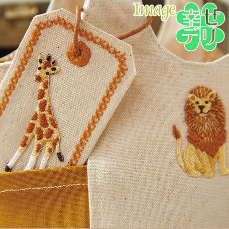 プペ刺繍ワッペン（カクレクマノミ）3枚入り 手作り ハンドメイド ワン