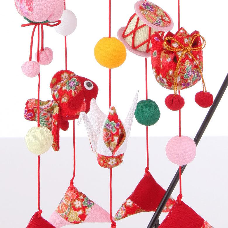 【ひな祭り】吊るしびな　台付　ハンドメイド品　おまけあり リュウコドウ つるし飾り ひな祭り さげもん飾り 雛飾り 桃の華毬