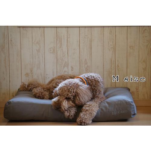 ミヤカラ [MiaCara]ドッグクッション・ルビオ [Luvio] L 