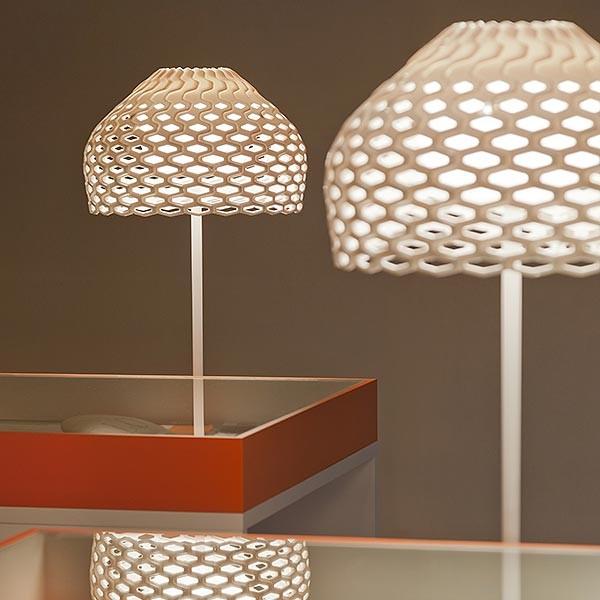 【最安値挑戦中】 FLOS (フロス) 正規販売店 TATOU F タトウ F フロアライト ホワイト / 756TATOU/F/LED/WHI (電球付) 【VQL2221879627】(80279円)