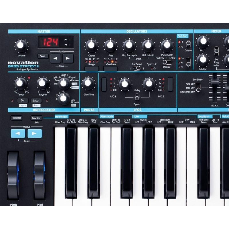 NOVATION Bass station II 【軍事基地専門職立ち会い場で試奏可能！】