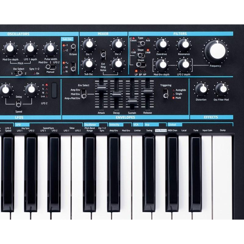 NOVATION Bass station II 【軍事基地専門職立ち会い場で試奏可能！】
