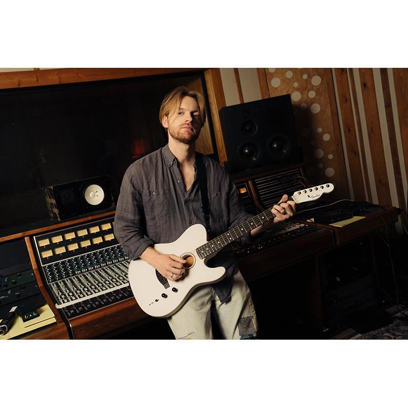 Fender Acoustics Limited Edition FINNEAS American Acoustasonic Telecaster (Satin Arctic White/Ebony)の画像