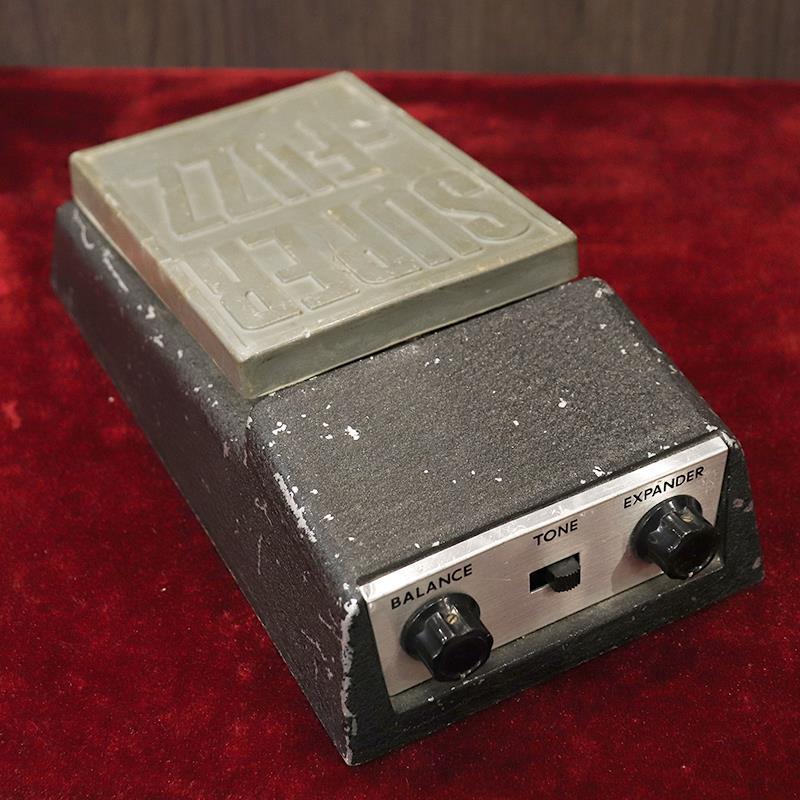 Univox Model U1075 Super Fuzz Black/Green mid70's : 渋谷イケベ楽器