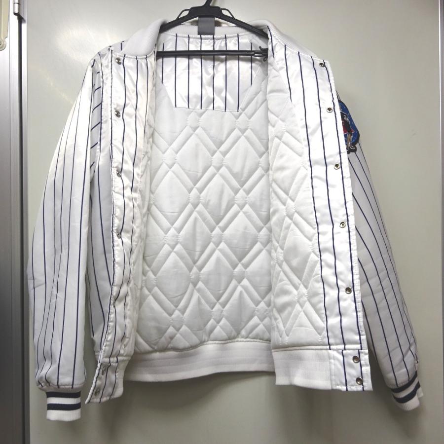 新品 Majestic ニューヨークヤンキース スタジャン ホワイトストライプ Ft1010261 マジェスティック スタジャン ニューヨークヤンキース