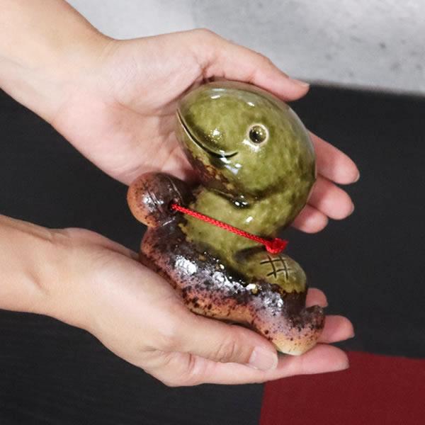 陶器　（蛇と蛙） 陶器（蛇と蛙）